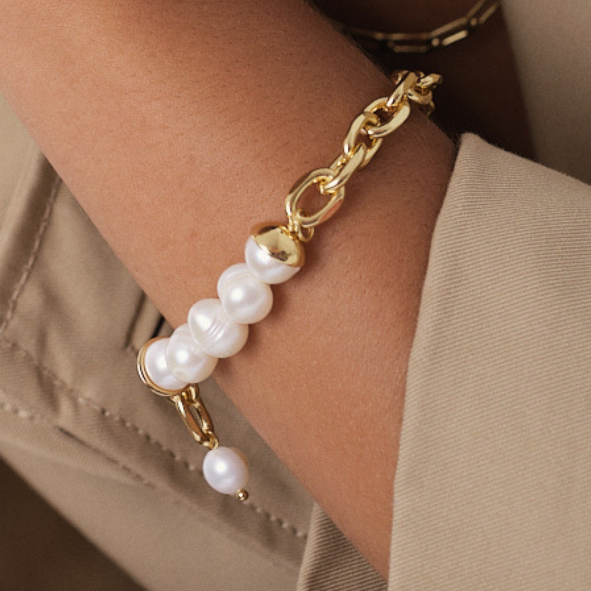 Nora bracelet clearance